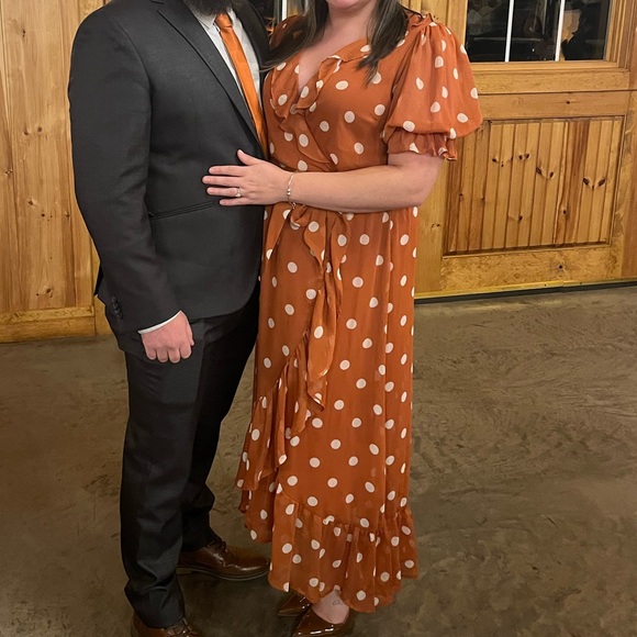 LC Lauren Conrad Rust and White Polka Dot Midi Dress - Picture 4 of 4